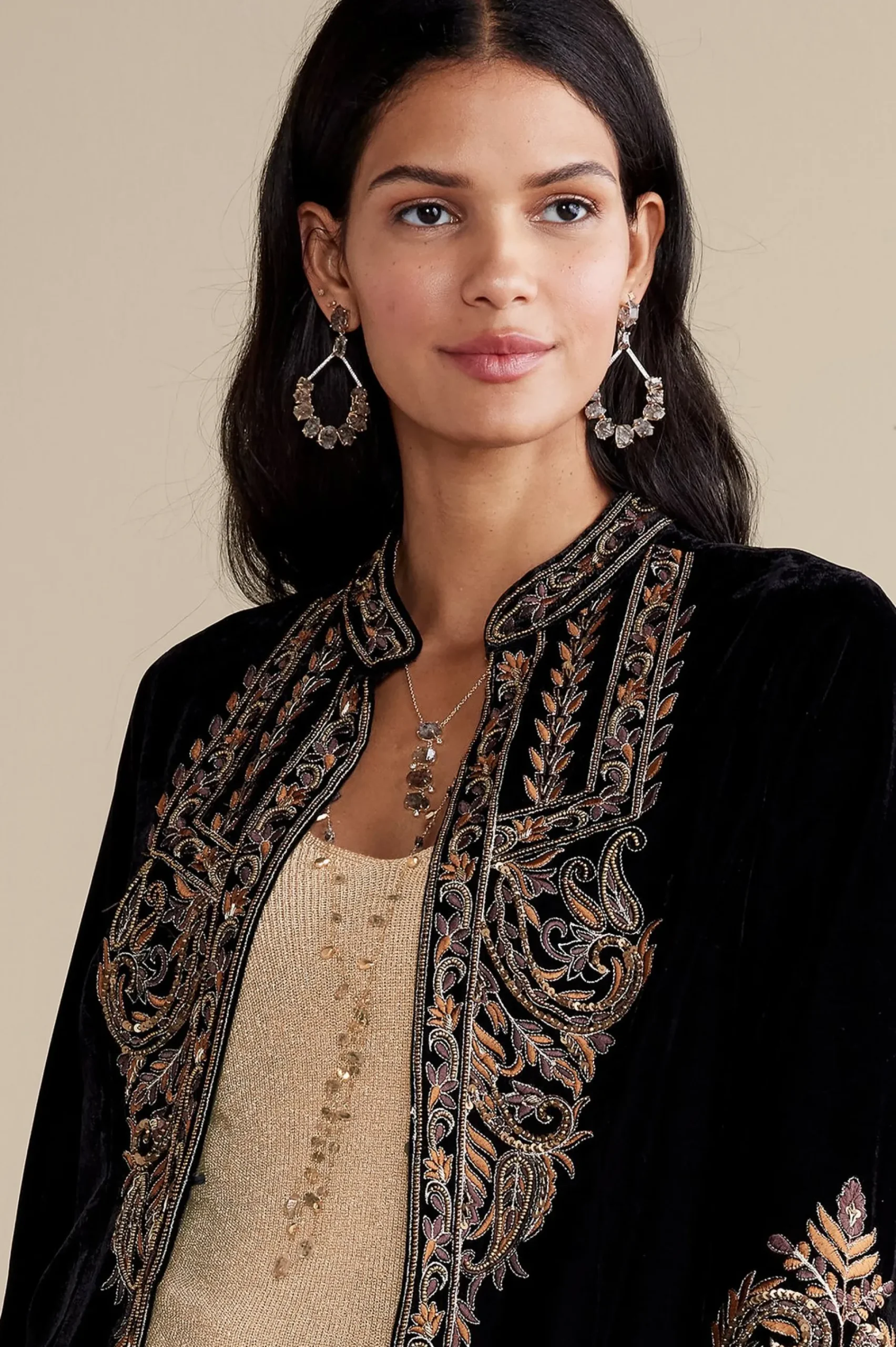 belcastel_jacket_4.webp EVelvet Styles | Global Artistry-Soft Surroundings Belcastel Jacket Black/Gold