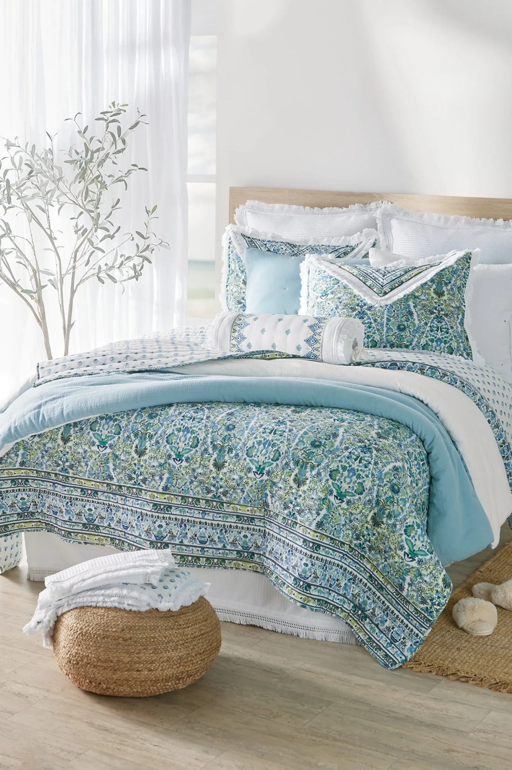 ivy_may_reversible_gauze__3.webp pillowcases & shams-Soft Surroundings Ivy May Reversible Gauze Sham Indigo & White