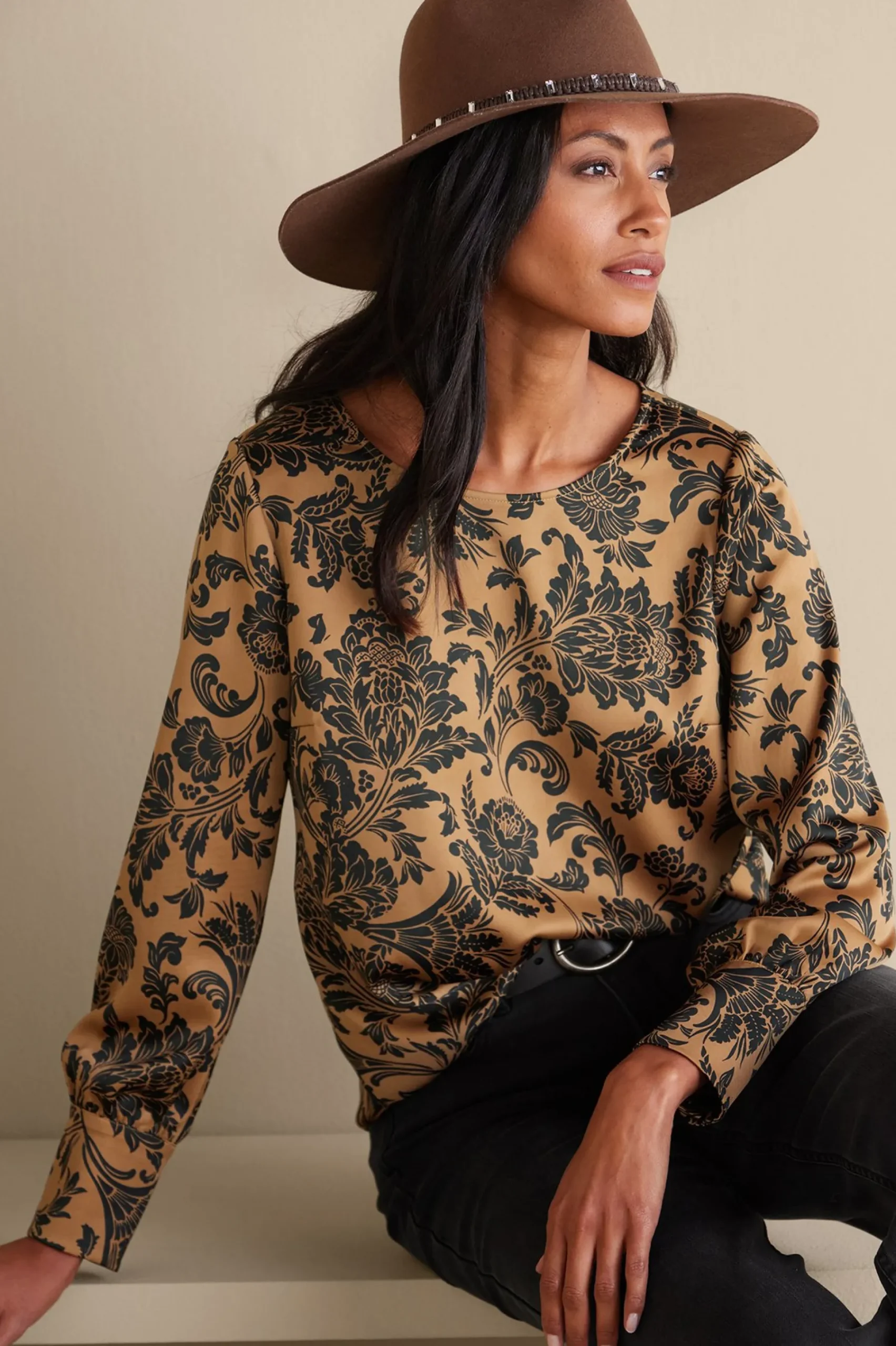 maiya_top_0.webp Feminine Flourish | long sleeve-Soft Surroundings Maiya Top Neutral Floral