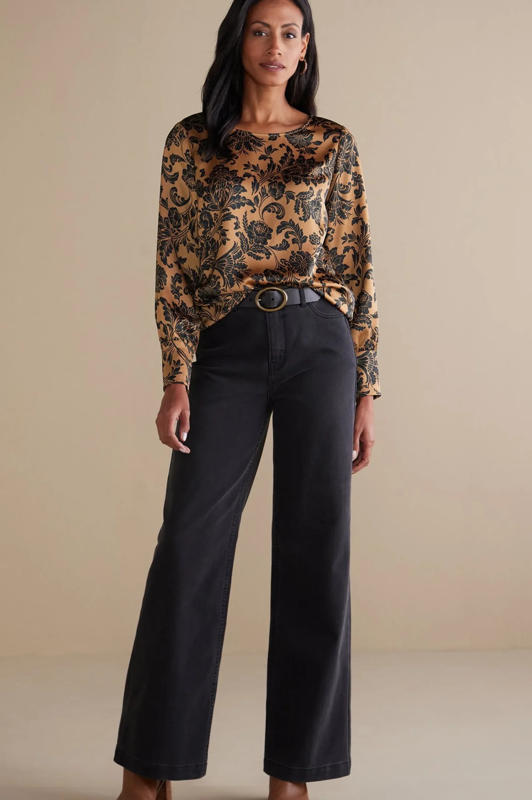 maiya_top_1.webp Feminine Flourish | long sleeve-Soft Surroundings Maiya Top Neutral Floral