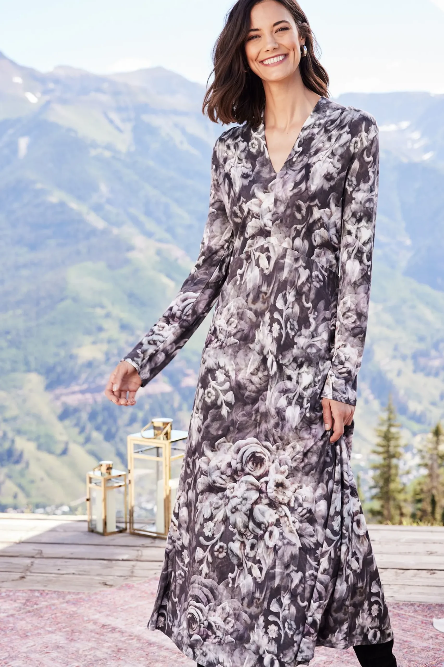 naima_dress_5.webp occasion dresses | maxi-Soft Surroundings Naima Dress Navy