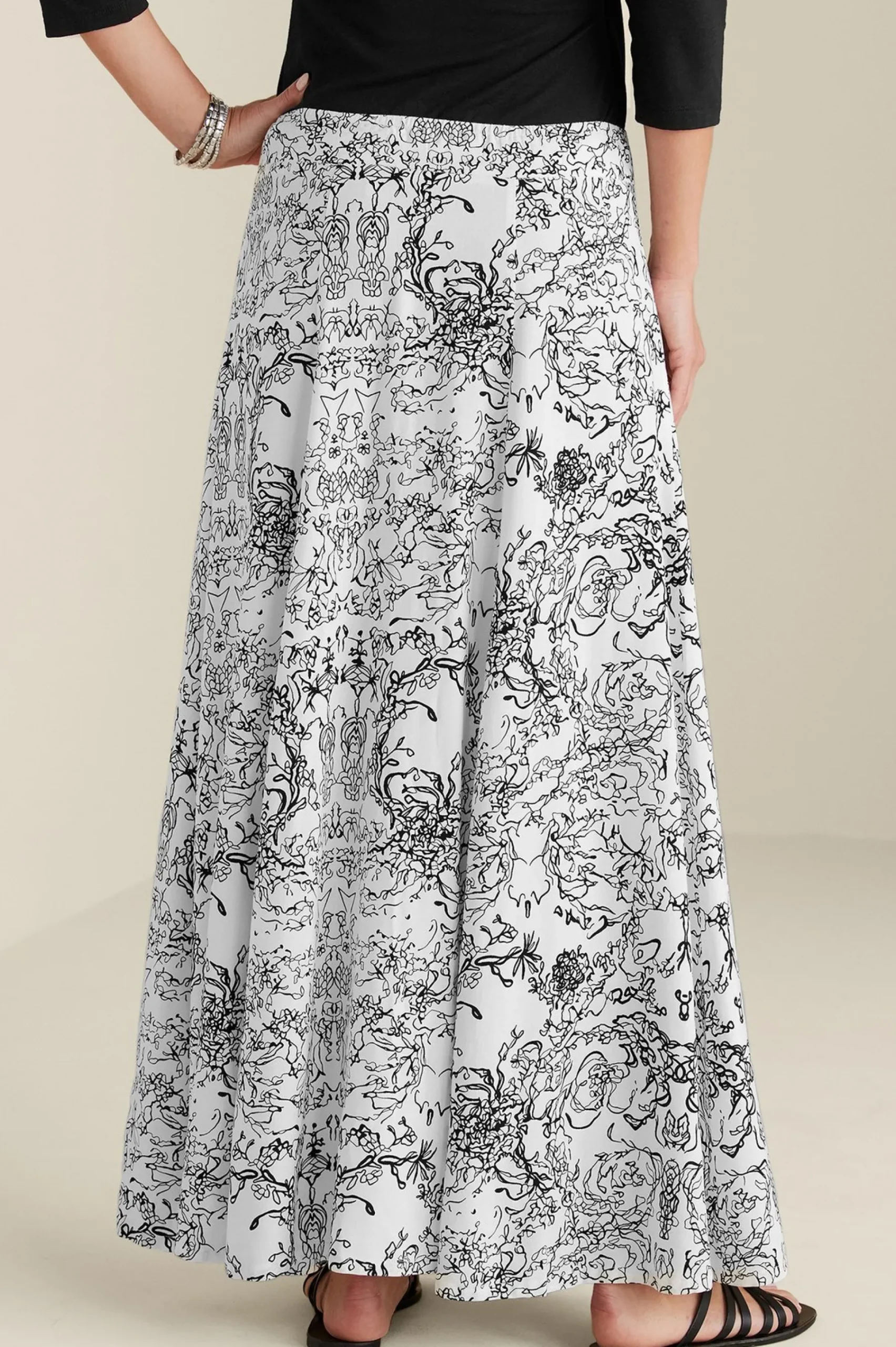 petites_amaranth_skirt_3.webp Skirts-Soft Surroundings Petites Amaranth Skirt Black White Floral