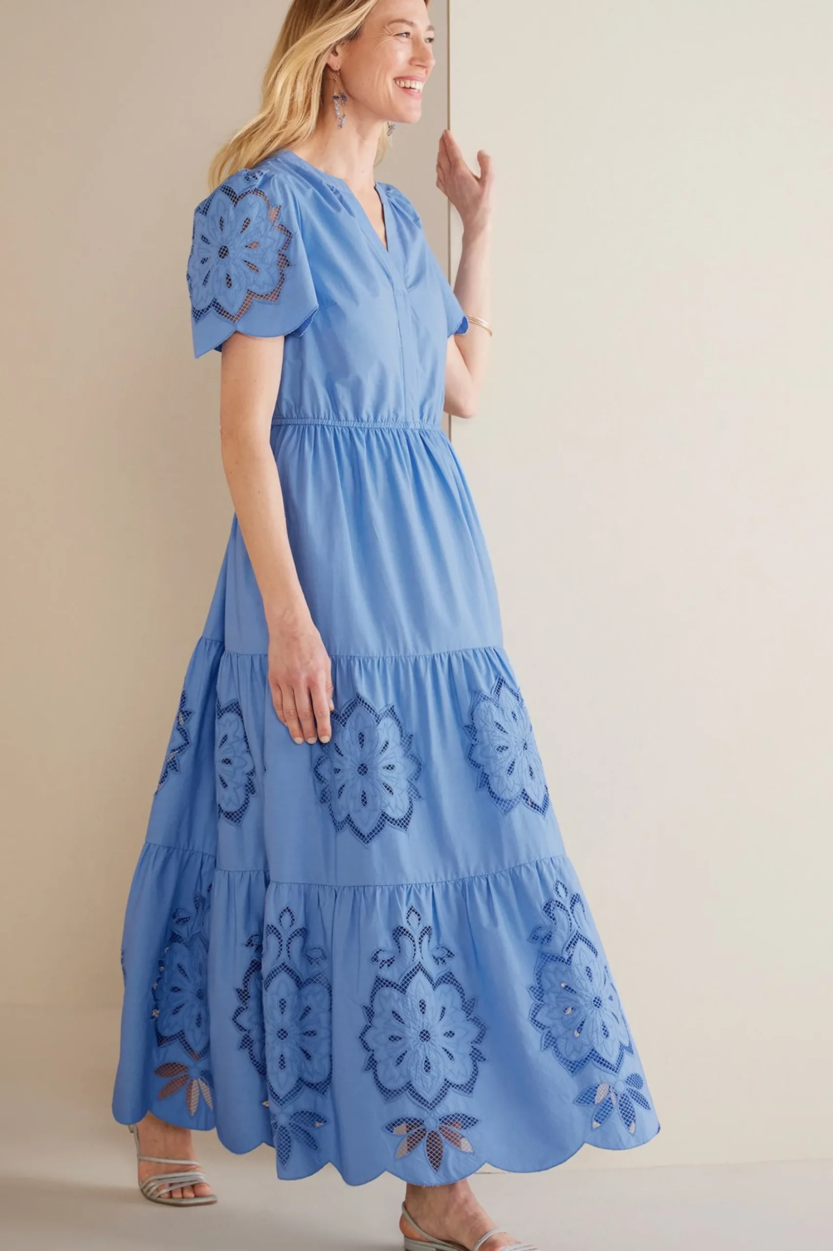 petites_dorothy_maxi_dres_5.webp Feminine Flourish | Into The Blues-Soft Surroundings Petites Dorothy Maxi Dress Blue Bonnet
