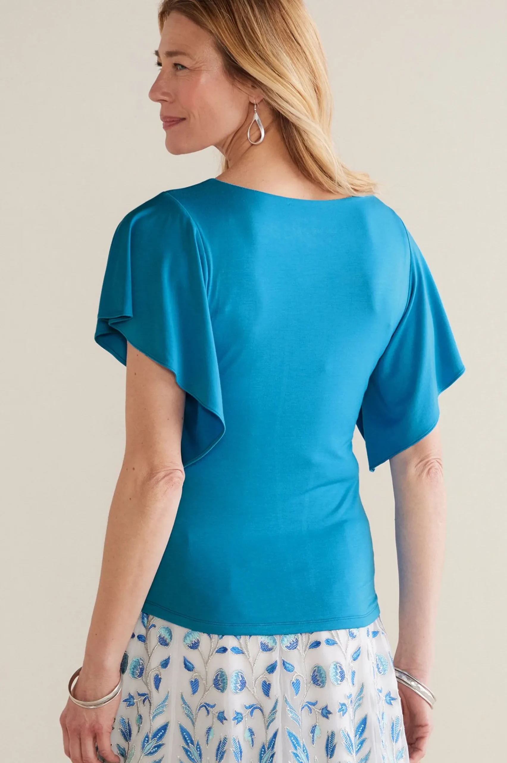 petites_leya_ruched_top_2.webp Feminine Flourish | Into The Blues-Soft Surroundings Petites Leya Ruched Top Swedish Blue