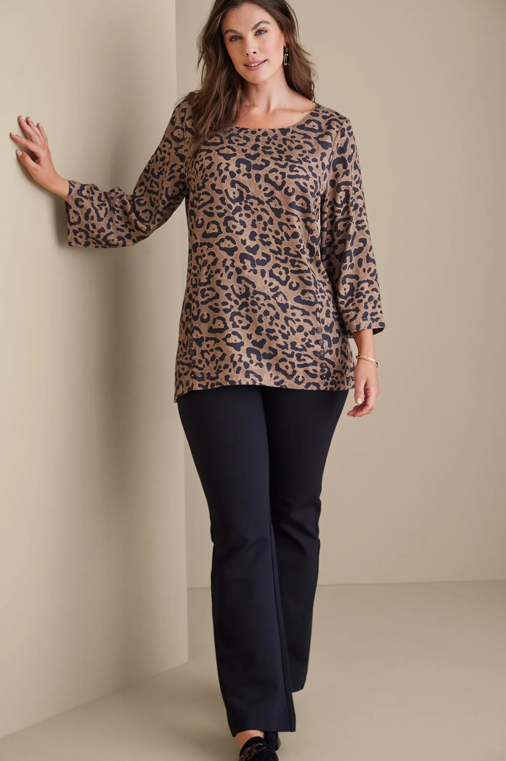 raelynn_lyocell_pullover_1.webp wrist length | pullovers-Soft Surroundings Raelynn Lyocell Pullover Leopard