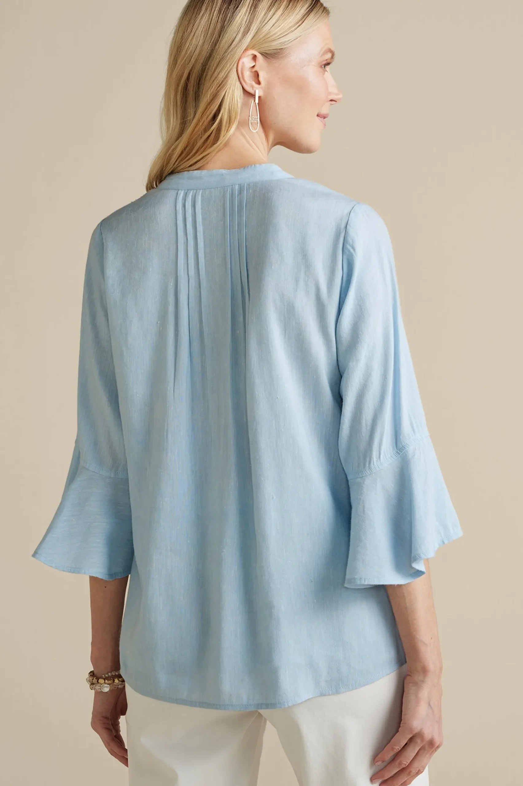 raisa_linen_blend_top_2.webp Feminine Flourish | Into The Blues-Soft Surroundings Raisa Linen Blend Top Blue Bell