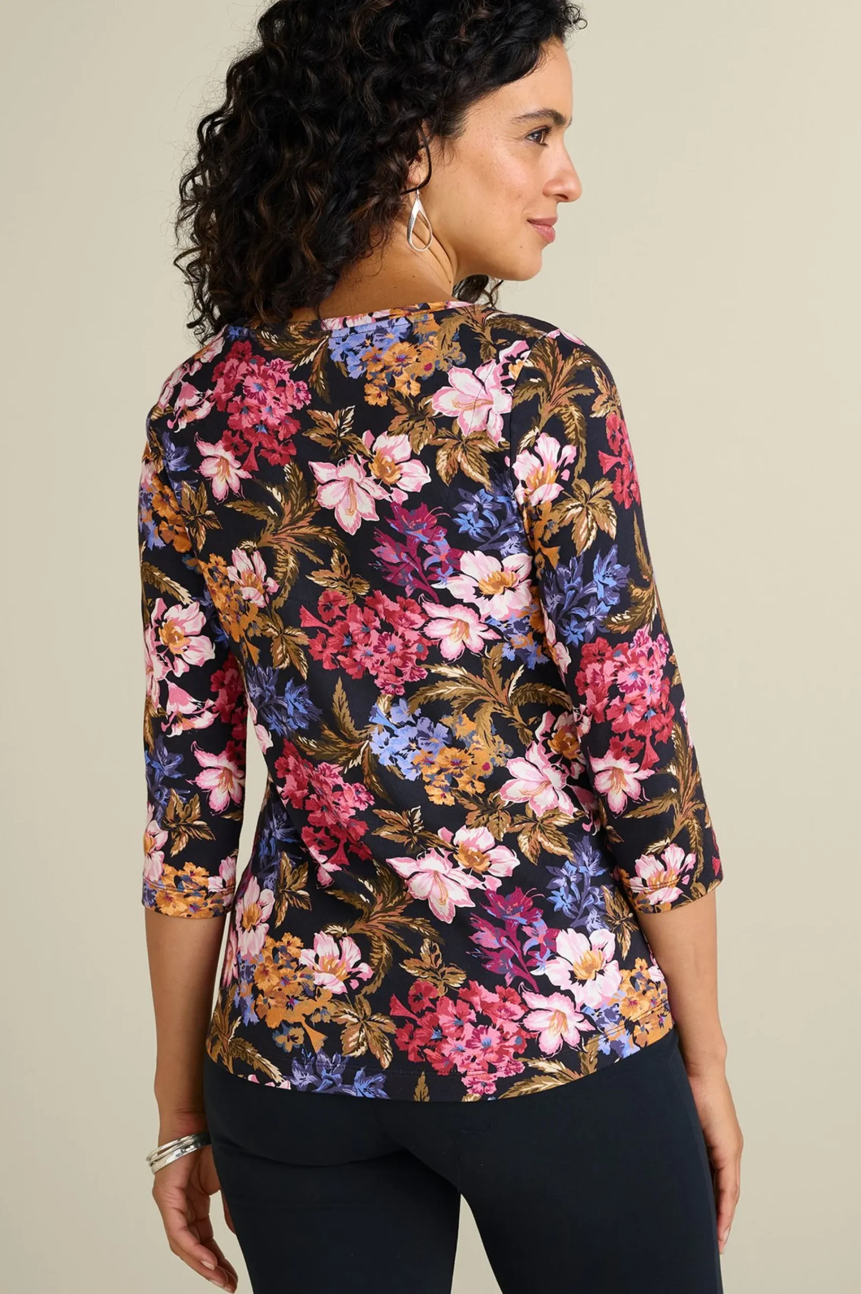 soft_essential_supimasups_2-2.webp Soft Essential Styles | Feminine Flourish-Soft Surroundings Soft Essential™ SUPIMA® 3/4 Sleeve Tee Black