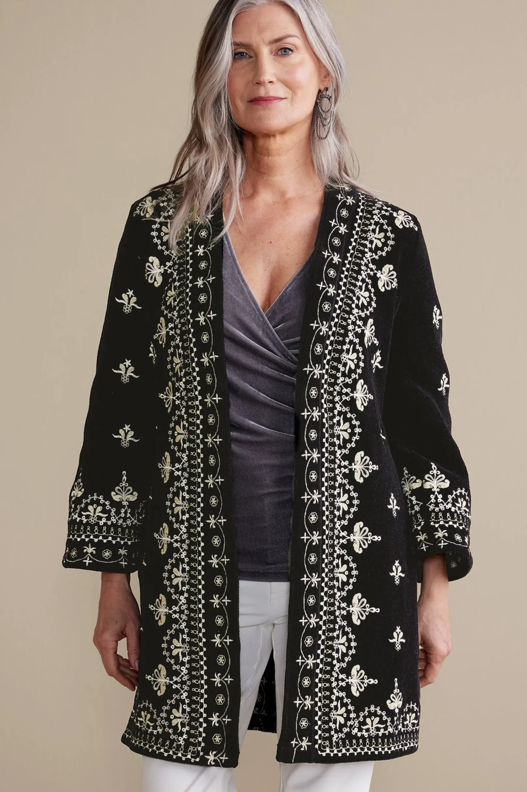 tamaya_kimono_4.webp Feminine Flourish | EVelvet Styles-Soft Surroundings Tamaya Kimono Black