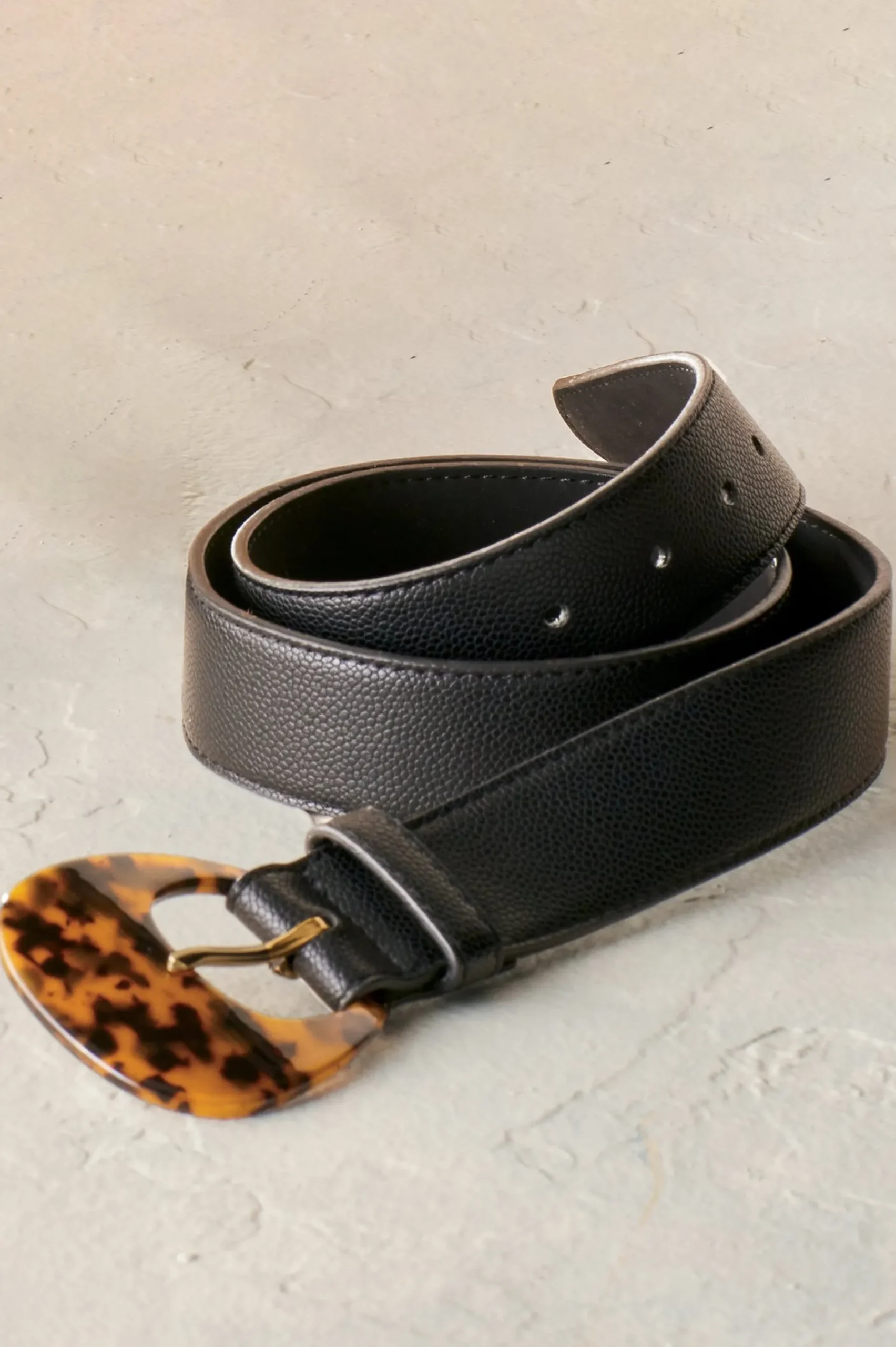 thelma_tortoise_buckle_be_1.webp Belts-Soft Surroundings Thelma Tortoise Buckle Belt Black